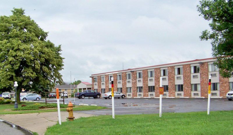 Microtel Inn And Suites Clear Lake Exterior foto